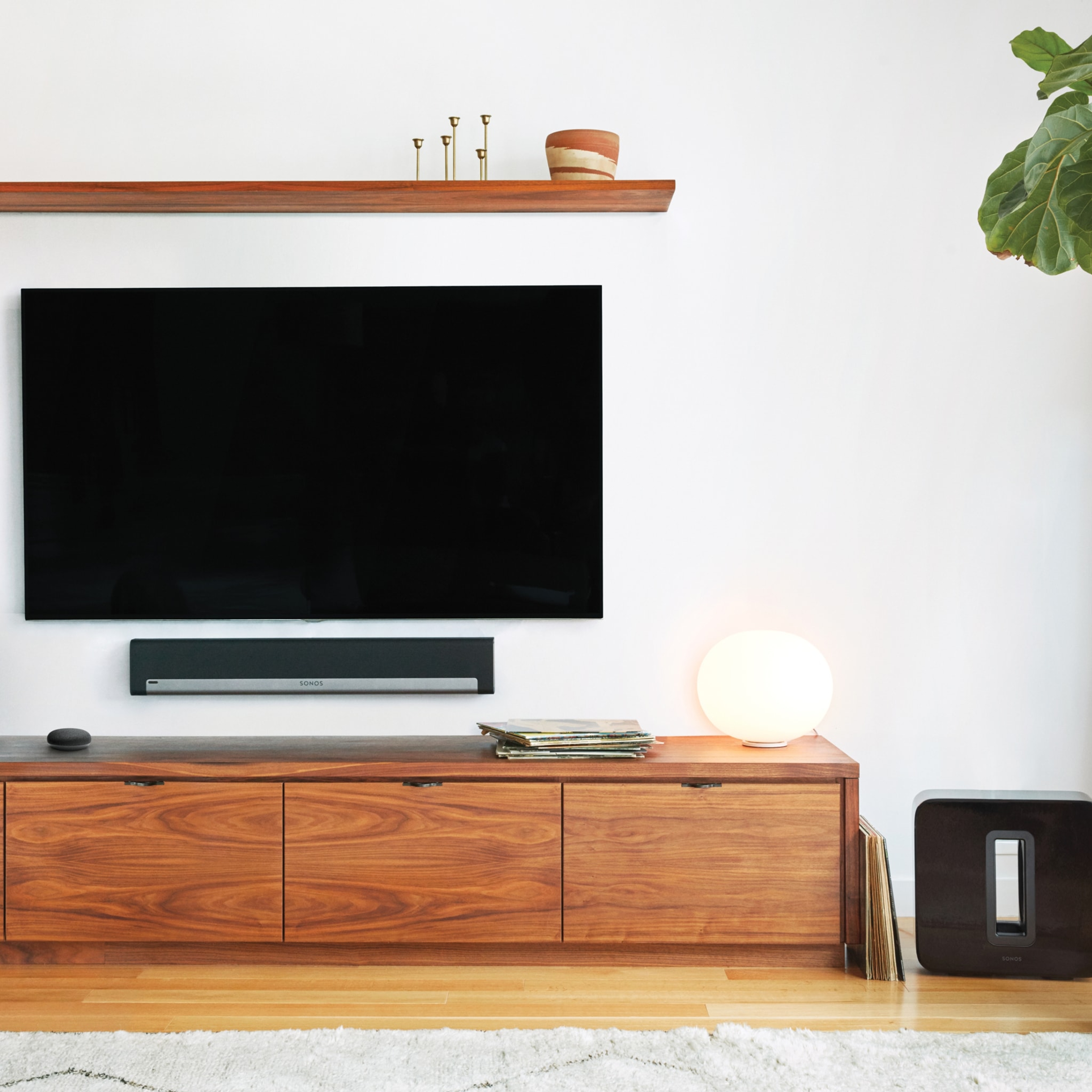 Nicht mehr erhältliche Sonos Playbar und nicht mehr erhältlicher Sub (Gen. 1)